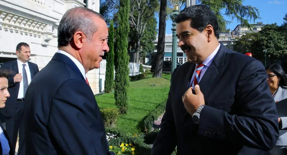 «Σκιώδεις» συναλλαγές Μαδούρο – Ερντογάν: Tουρκική εταιρεία μετέφερε σχεδόν 1 δισ. δολάρια χρυσό από τη Βενεζουέλα